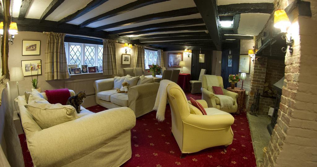 Bed and breakfast House