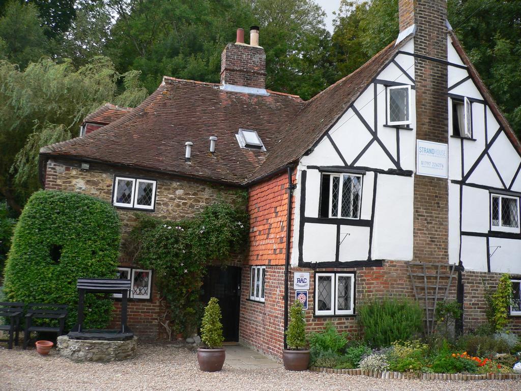 Bed and breakfast House